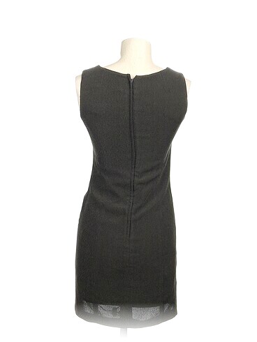 36 Beden PreLoved Kısa Elbise %70 İndirimli.
