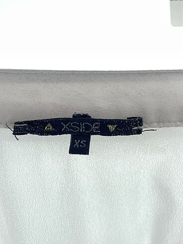 xs Beden beyaz Renk LC Waikiki Bluz %70 İndirimli.
