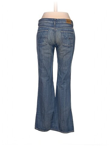 29 Beden Tommy Hilfiger Jean / Kot %70 İndirimli.