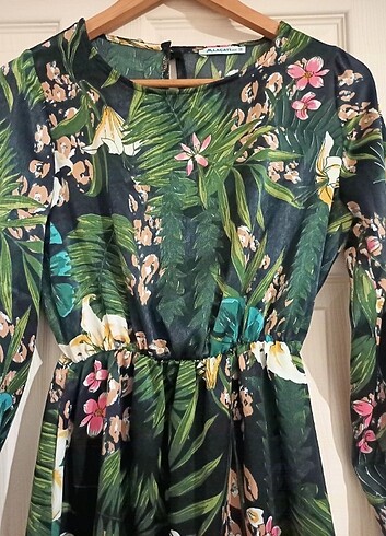 Kadın Multi ipek saten çiçek desenli elbise - Görsel 4