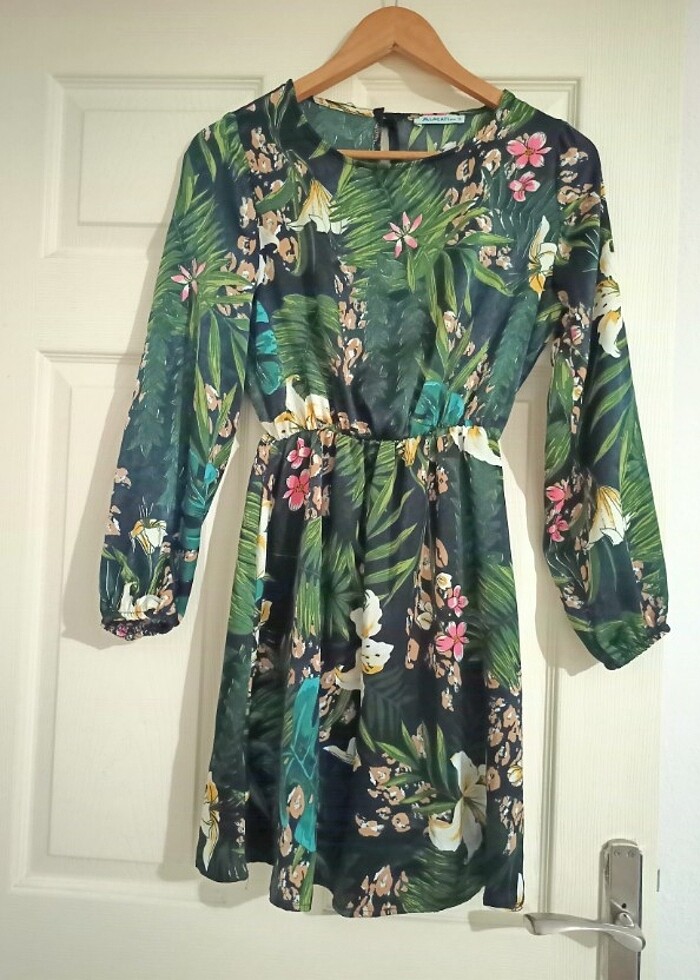 Kadın Multi ipek saten çiçek desenli elbise - Görsel 3