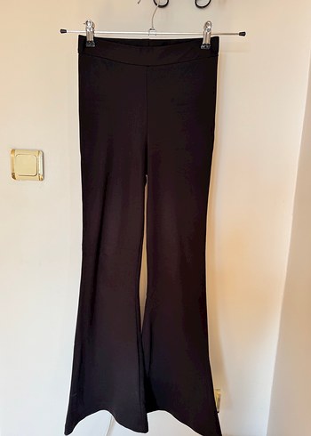 Siyah İspanyol paça tayt - Görsel 3