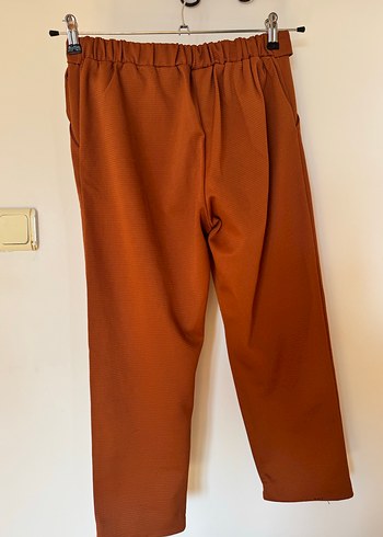 Kadın Kahverengi Bol Kesim Kemerli Kumaş Pantolon - Görsel 5