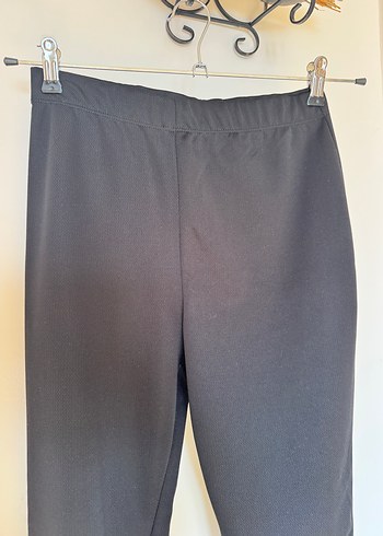 Kadın Siyah Midi Kumaş Pantolon - Görsel 2