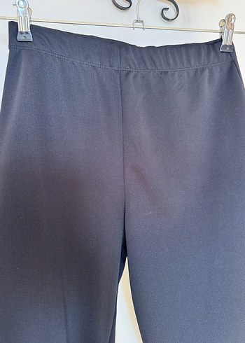 Kadın Siyah Midi Kumaş Pantolon - Görsel 4