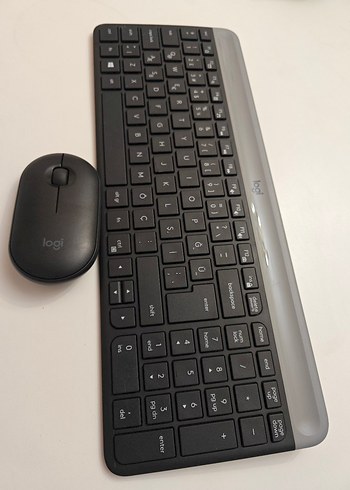 Logitech Kablosuz Klavye ve Mouse Seti