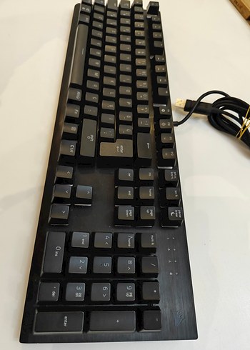 Corsair K60 Pro RGB Mekanik Oyuncu Klavyesi - Görsel 3