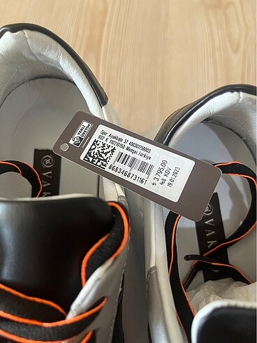 37 Beden Vakko sneaker