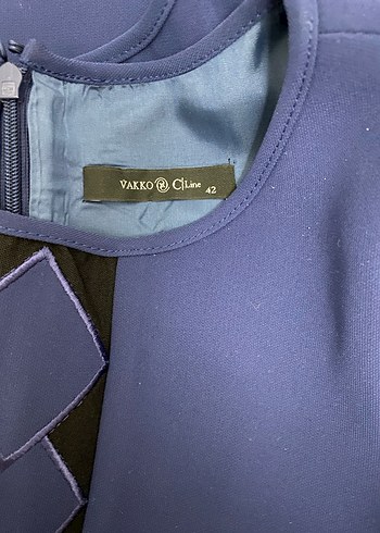 Lacivert Midi V Yaka Kemerli Ofis Elbisesi - Görsel 4