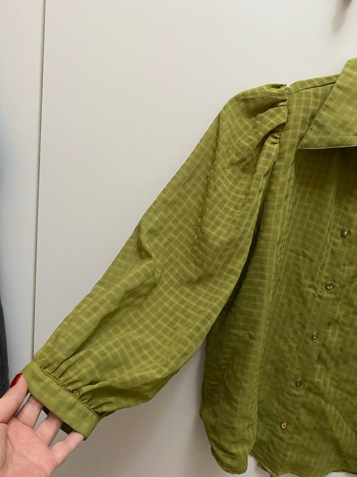 Düğmeli Yeşil  Kadın Gömlek - Görsel 3