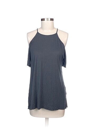 Pull and Bear Bluz %70 İndirimli.