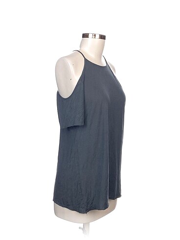 Pull and Bear Pull and Bear Bluz %70 İndirimli.
