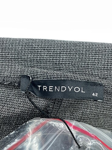 42 Beden çeşitli Renk Trendyol & Milla Mini Etek %70 İndirimli.