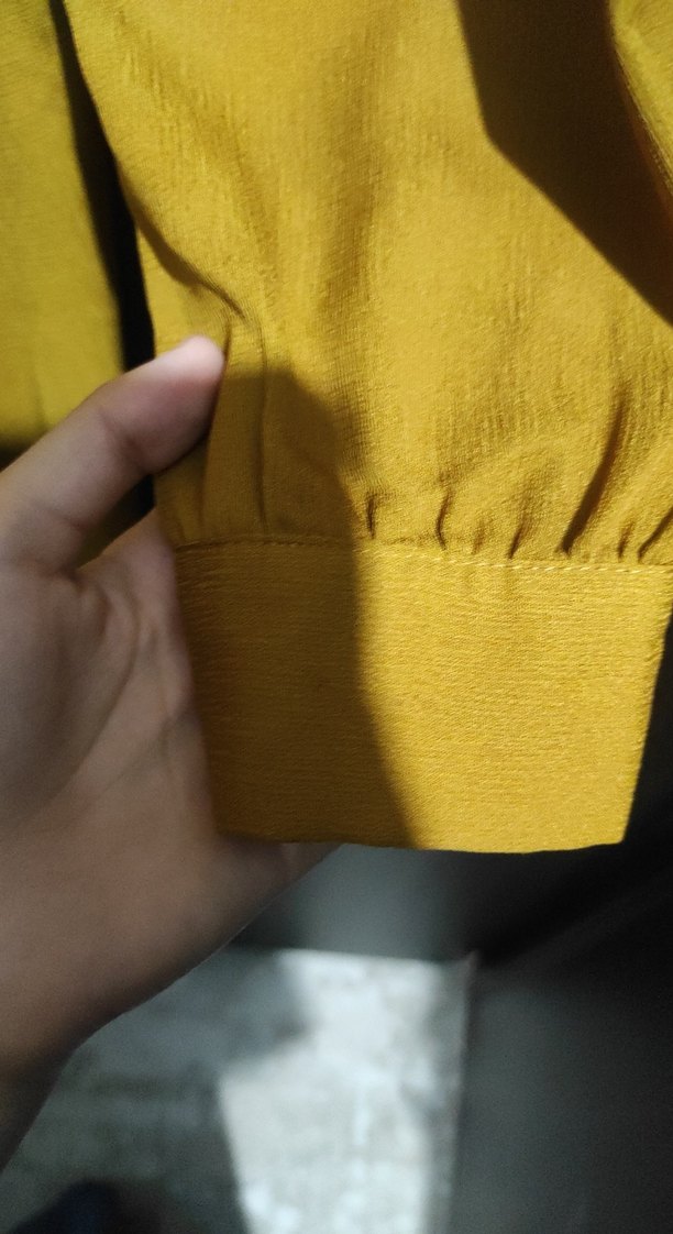 Sarı Düğmeli V Yaka elbise - Görsel 3