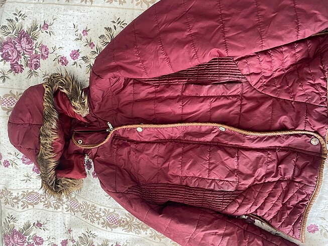 s Beden Bordo Mont
