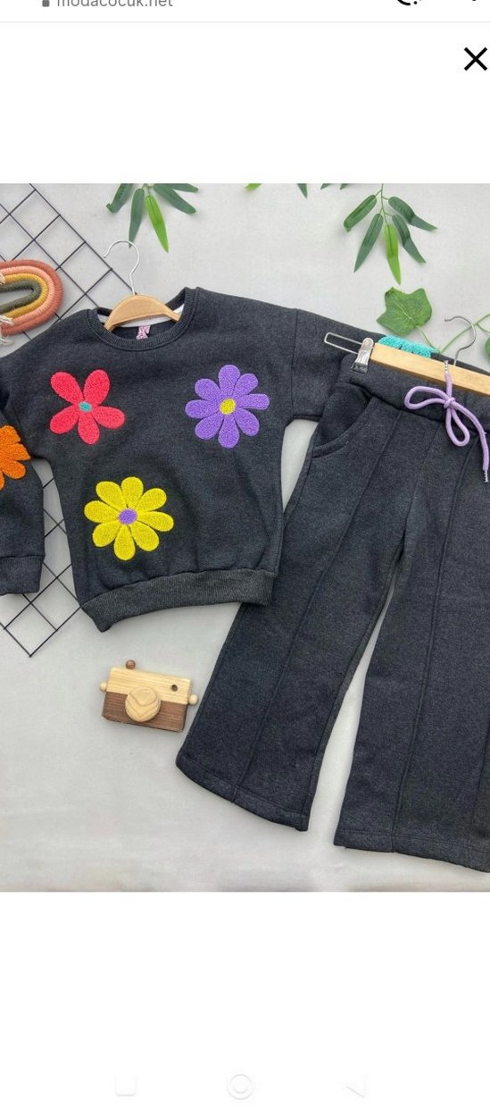 Çiçek Desenli Gri Kız Bebek Örgü Takım - Görsel 2