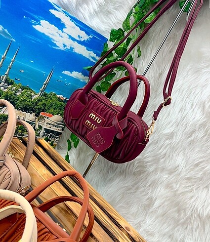 Miu Miu Miu miu çantamız stoklarda