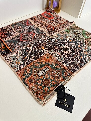 Armine Aker Vakko silkhome vissona