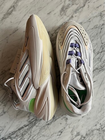 36,5 Beden Adidas Ozelia W