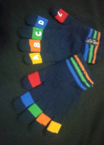 Alfebe harf desenli örgü eldiven - Görsel 6