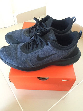 44 Beden siyah Renk Nike Flex erkek koşu ayakkabısı. Siyah renk #nike #flex #koşu ay