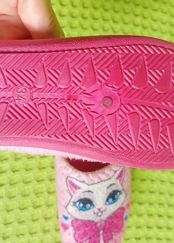 Nakışlı Pembe Kız Çocuk Sıcak Ev Terliği - Görsel 3