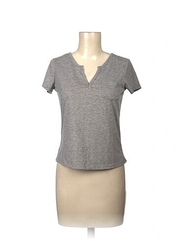 Koton T-shirt %70 İndirimli.