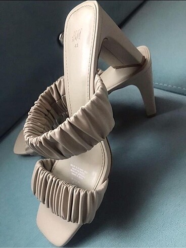 H&M H&M topuklu sandalet