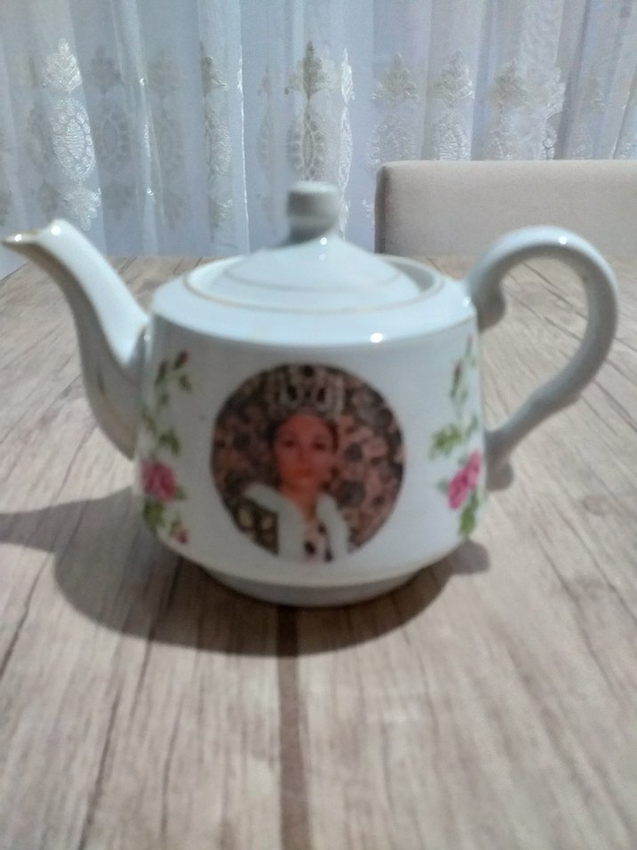 Beyaz porselen çaydanlık - Görsel 3