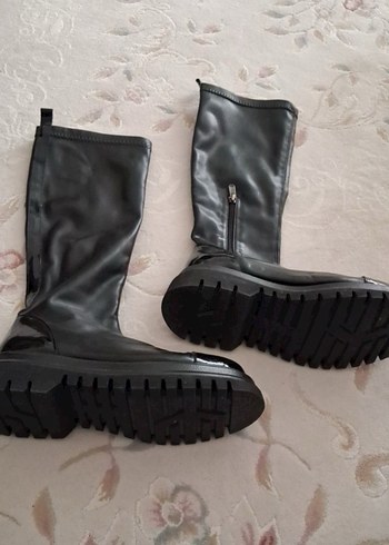 Parlak Siyah Deri Çizme - Görsel 3