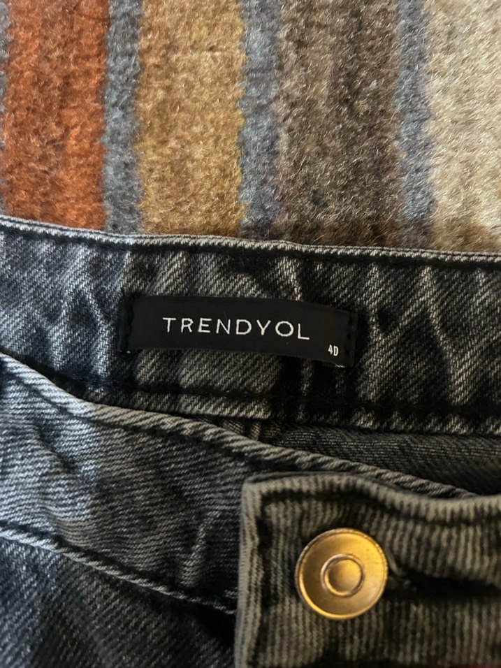 Gri Bağlama Desenli Bol Kesim Kadın Kot Pantolon - Görsel 4