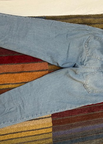 Açık Mavi Bol Kesim Kadın Kot Pantolon - Görsel 3