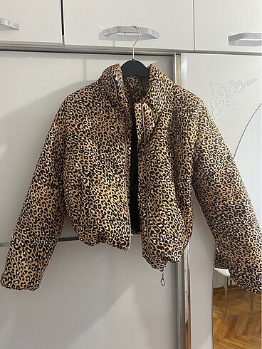 Leopar desenli mont