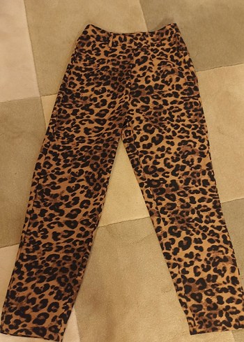 Leopar Desenli Kadın Kumaş Pantolon