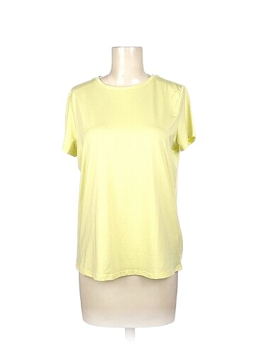 Penti T-shirt %70 İndirimli.