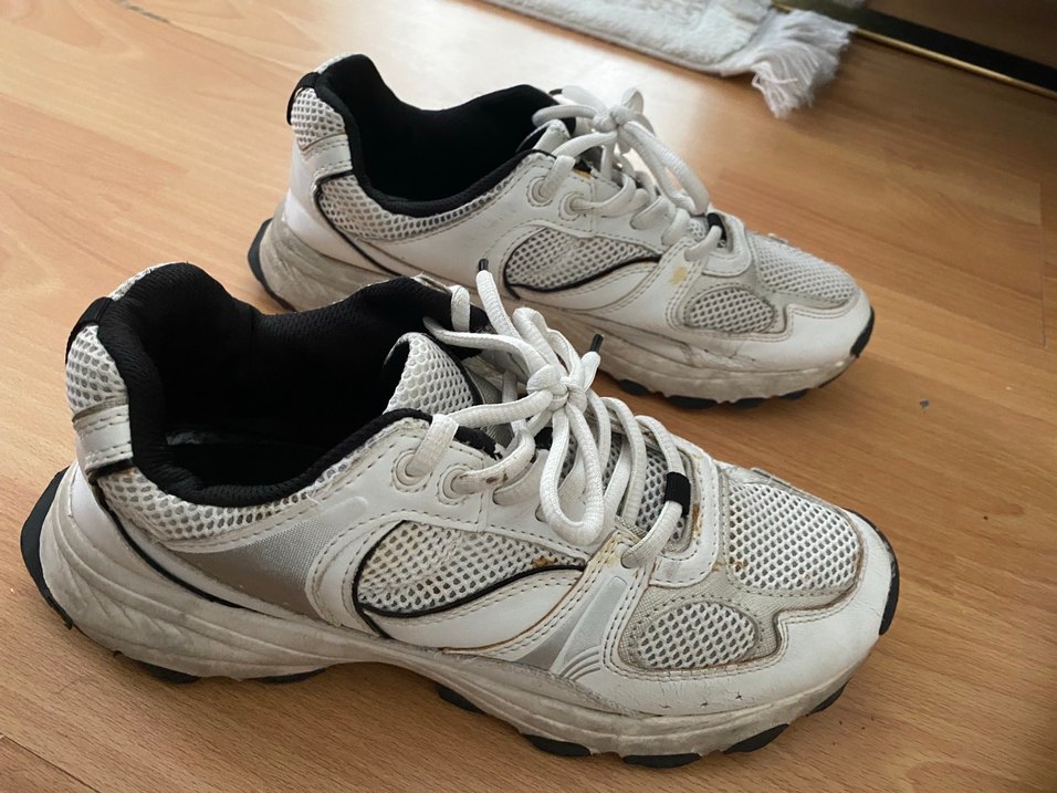 Beyaz Bağcıklı Kadın Spor Ayakkabı - Görsel 2