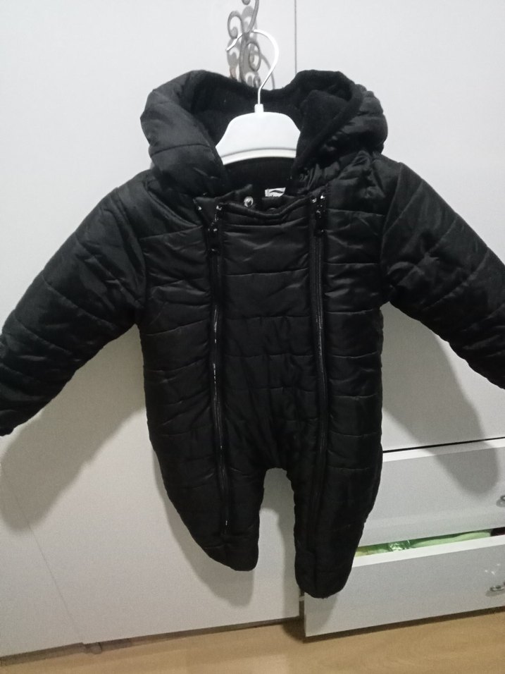 Erkek Çocuk Kapüşonlu Siyah Fermuarlı Mont - Görsel 2