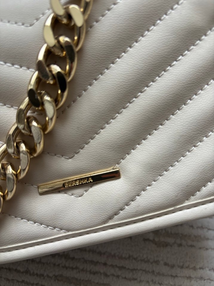 Bershka Bej Deri Zincir Detaylı Kadın Çanta - Görsel 3