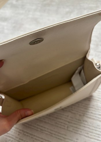 Stradivarius Beyaz Deri Kemerli Kadın Çanta - Görsel 3