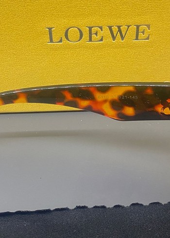 Beden kahverengi Renk LOEWE Kahverengi Tokalı Klasik Kadın Güneş Gözlüğü