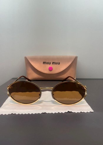 Miu Miu Altın Renk Klasik Kadın Gözlüğü