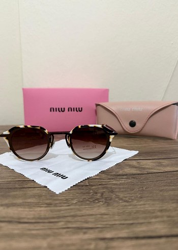 Miu Miu Kadın Kahverengi Parlak Miu Miu Gözlük