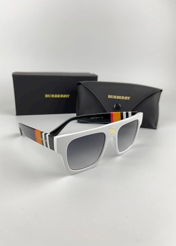 Burberry Burberry Beyaz Gri Street Wear Kadın Güneş Gözlüğü