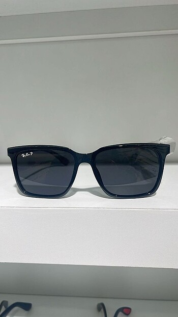 Rayban güneş gözlüğü