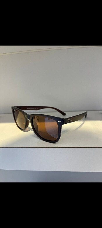 Rayban güneş gözlüğü