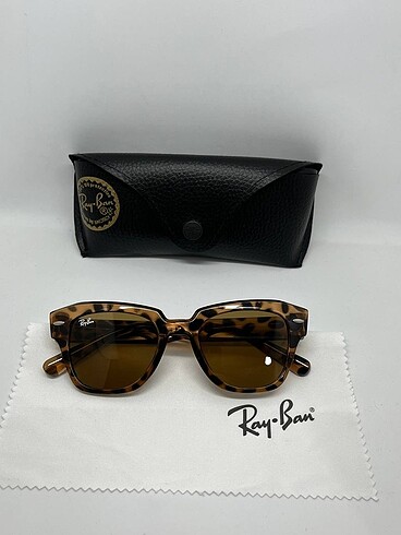 Rayban güneş gözlüğü