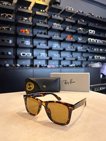 Rayban güneş gözlüğü
