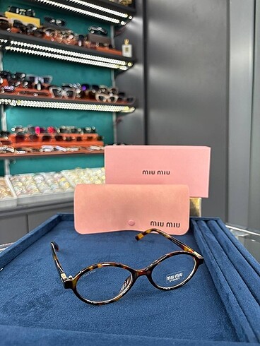 Miu miu imaj gözlüğü