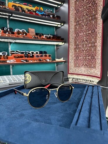 Rayban güneş gözlüğü