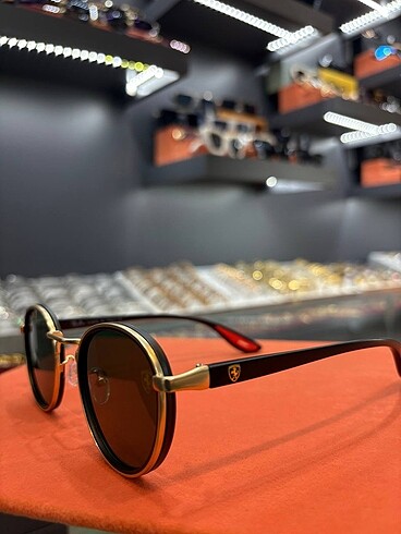 Rayban güneş gözlüğü